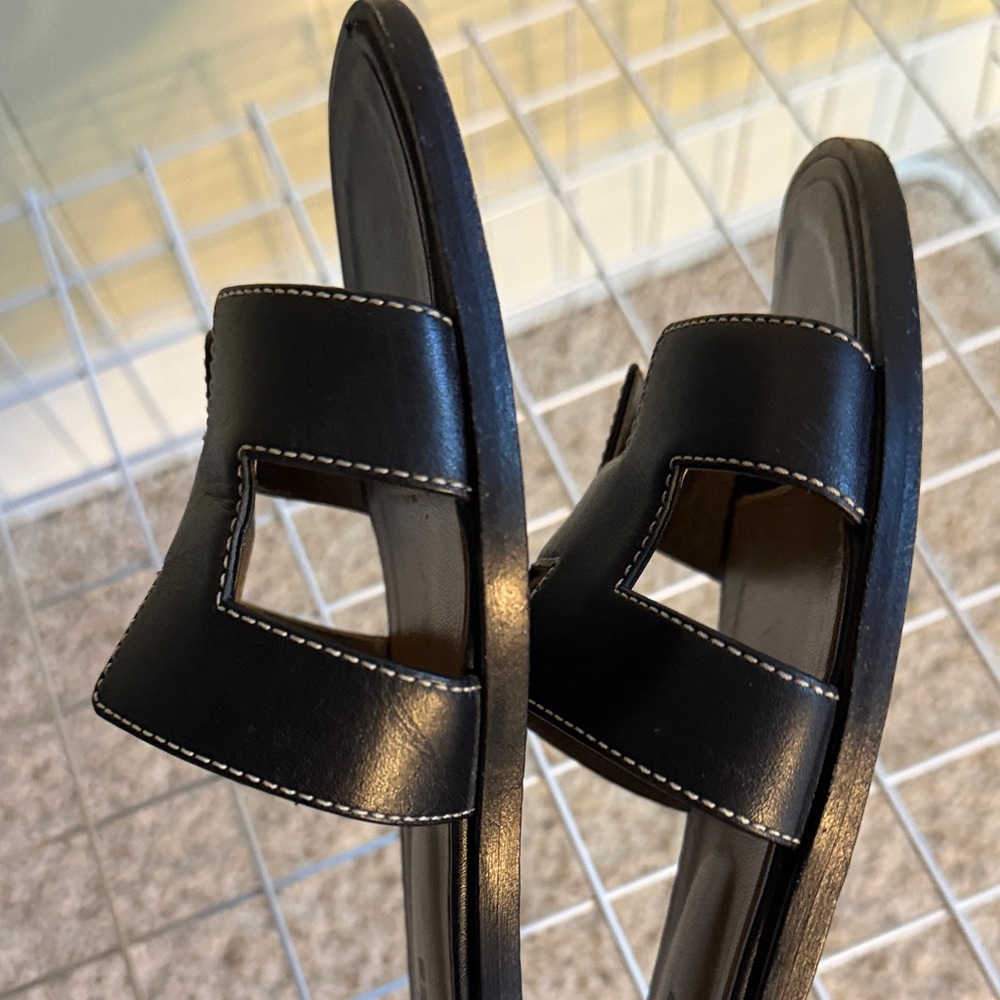Hermes Black Oran Sandals 35 - Picture 14 of 15